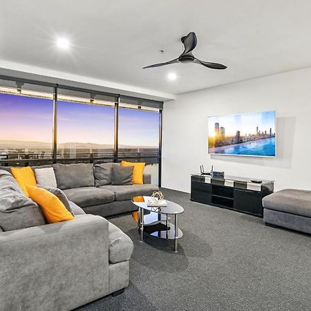 Kids Stay Free In Hinterland View 1 Bedroom Spa Apartment At Circle On Cavill - Q Stay Gold Coast Exterior photo
